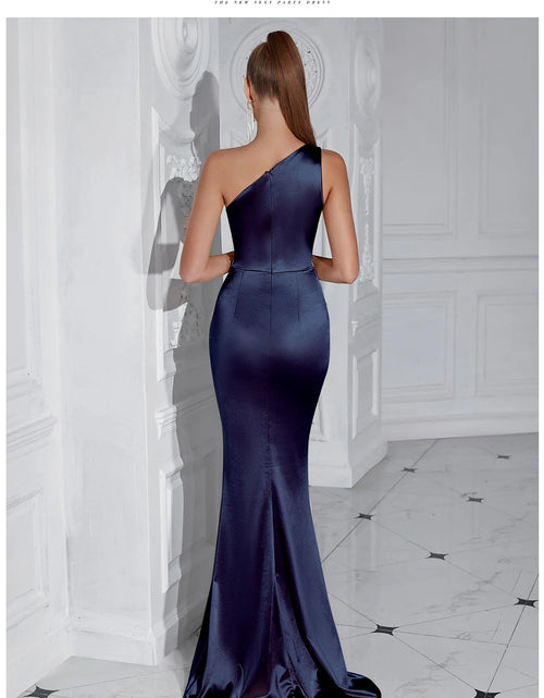 Load image into Gallery viewer, Elegant One-Shoulder Sleeveless Maxi Dress – Sexy Draped Celebrity Party Dress for Women
