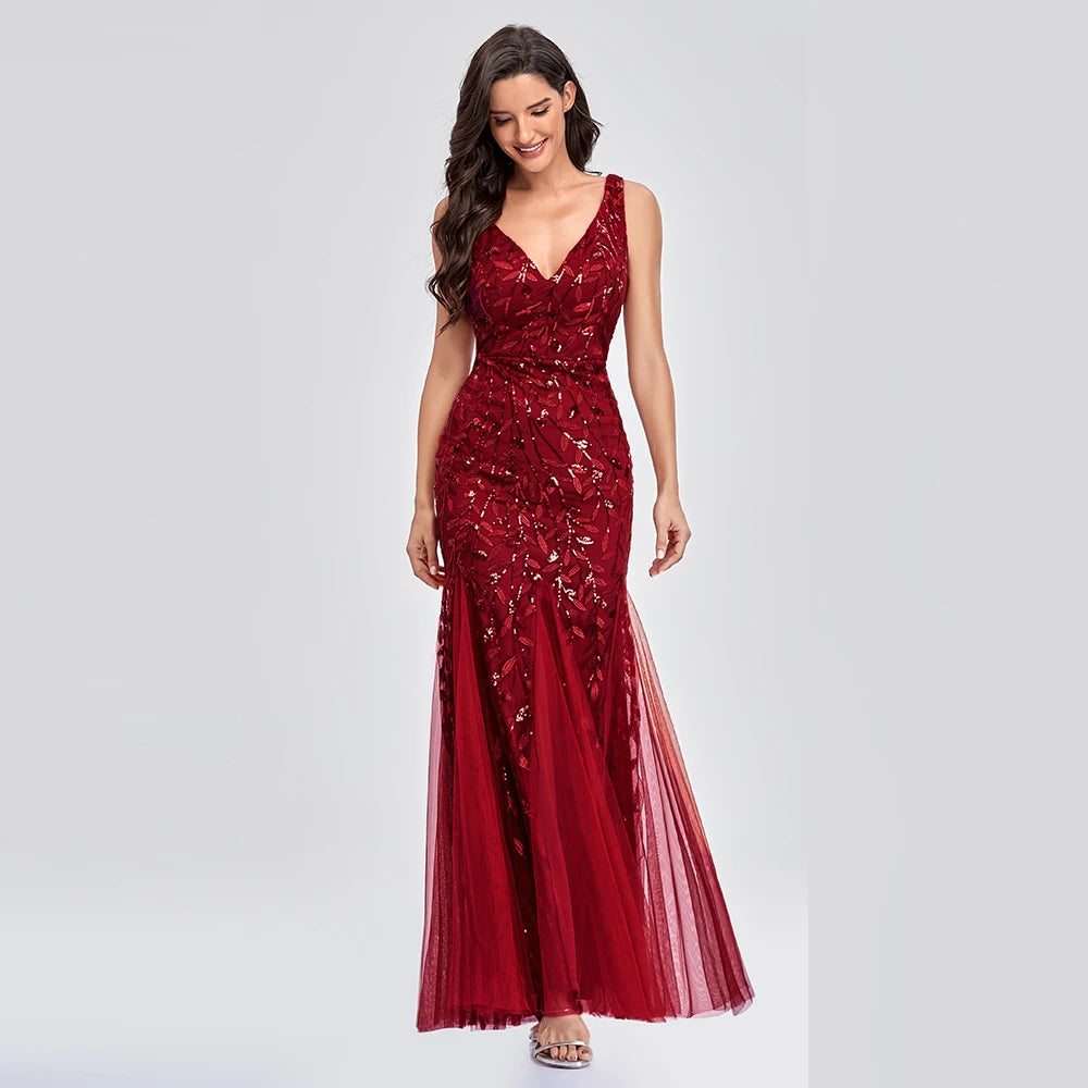 Glamorous Sleeveless V-Neck Tulle Sequin Mermaid Cocktail Dress for Unforgettable Nights