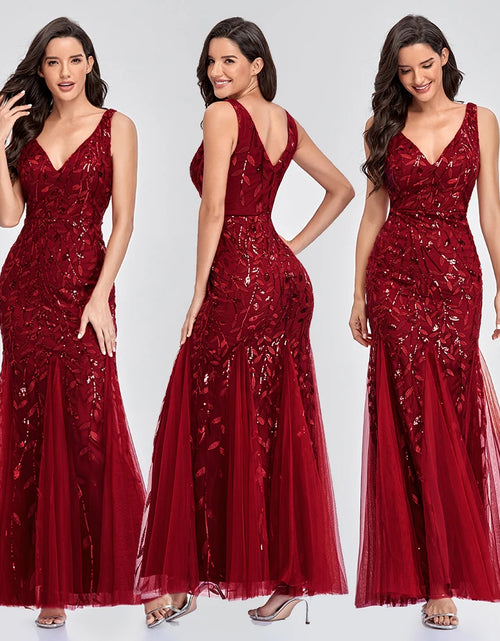 Load image into Gallery viewer, Glamorous Sleeveless V-Neck Tulle Sequin Mermaid Cocktail Dress for Unforgettable Nights
