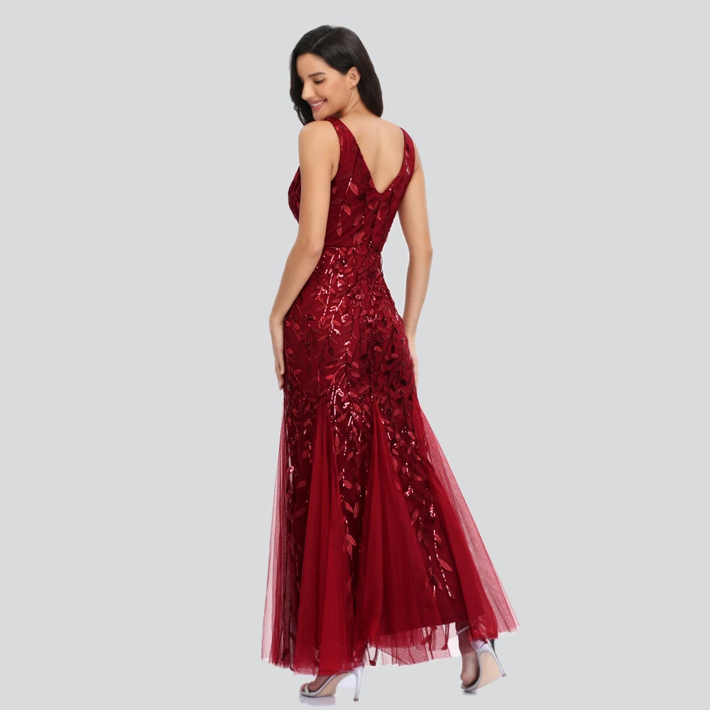 Glamorous Sleeveless V-Neck Tulle Sequin Mermaid Cocktail Dress for Unforgettable Nights