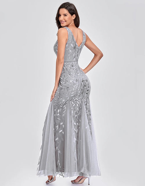 Load image into Gallery viewer, Glamorous Sleeveless V-Neck Tulle Sequin Mermaid Cocktail Dress for Unforgettable Nights
