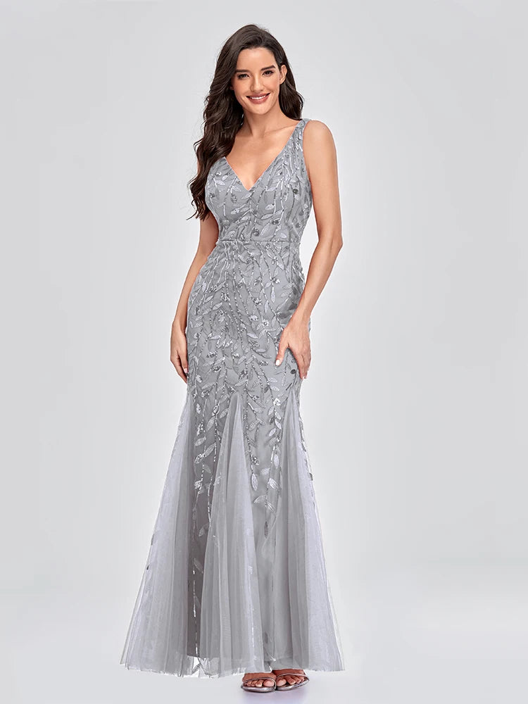 Glamorous Sleeveless V-Neck Tulle Sequin Mermaid Cocktail Dress for Unforgettable Nights