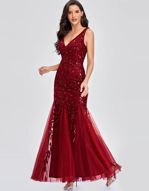 Load image into Gallery viewer, Glamorous Sleeveless V-Neck Tulle Sequin Mermaid Cocktail Dress for Unforgettable Nights
