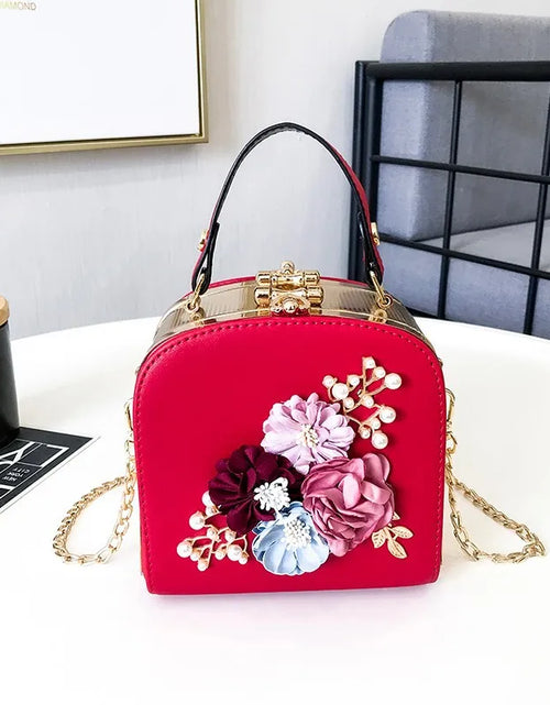 Load image into Gallery viewer, Elegant Flower Metal Clip Square Bag – Fashionable Shoulder Handbag for Dinners &amp; Events
