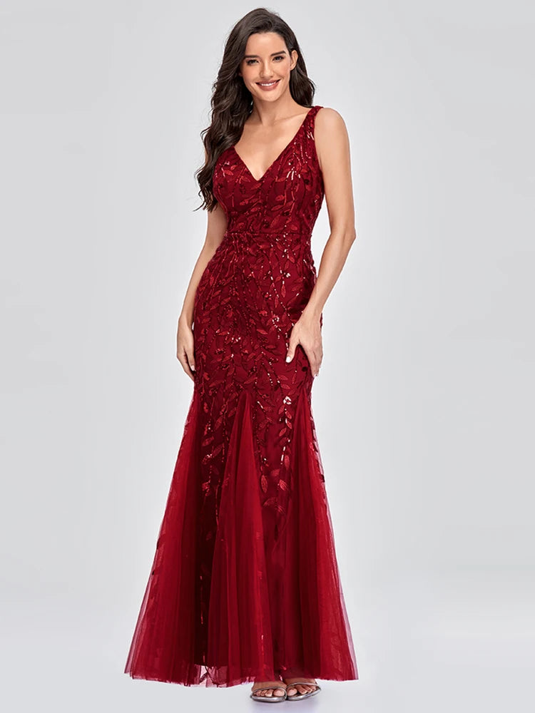 Glamorous Sleeveless V-Neck Tulle Sequin Mermaid Cocktail Dress for Unforgettable Nights