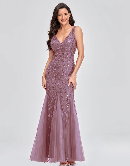 Load image into Gallery viewer, Glamorous Sleeveless V-Neck Tulle Sequin Mermaid Cocktail Dress for Unforgettable Nights
