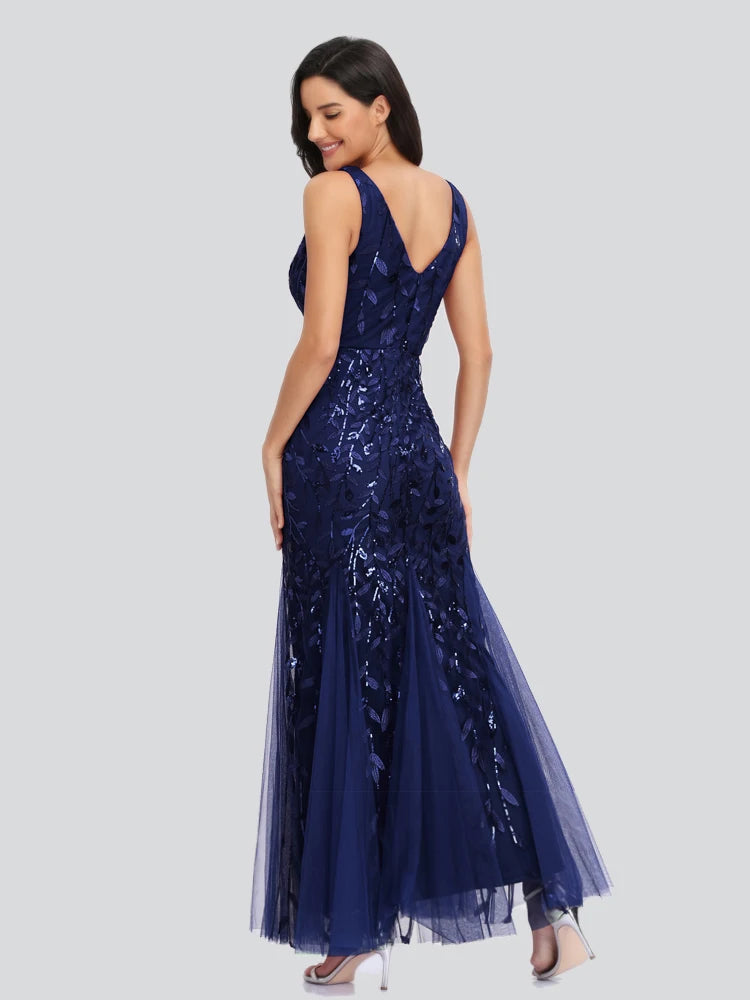 Glamorous Sleeveless V-Neck Tulle Sequin Mermaid Cocktail Dress for Unforgettable Nights