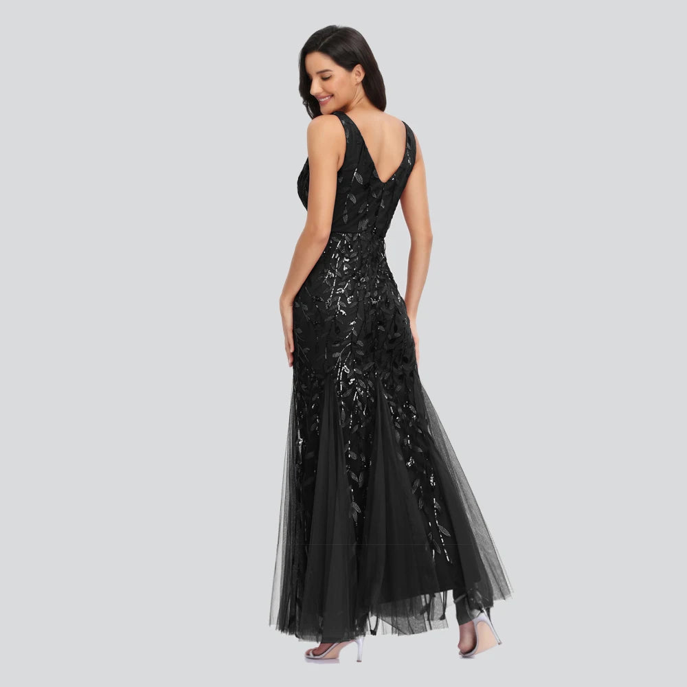 Glamorous Sleeveless V-Neck Tulle Sequin Mermaid Cocktail Dress for Unforgettable Nights