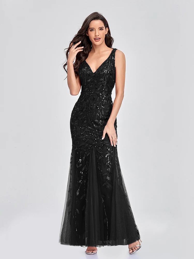 Glamorous Sleeveless V-Neck Tulle Sequin Mermaid Cocktail Dress for Unforgettable Nights