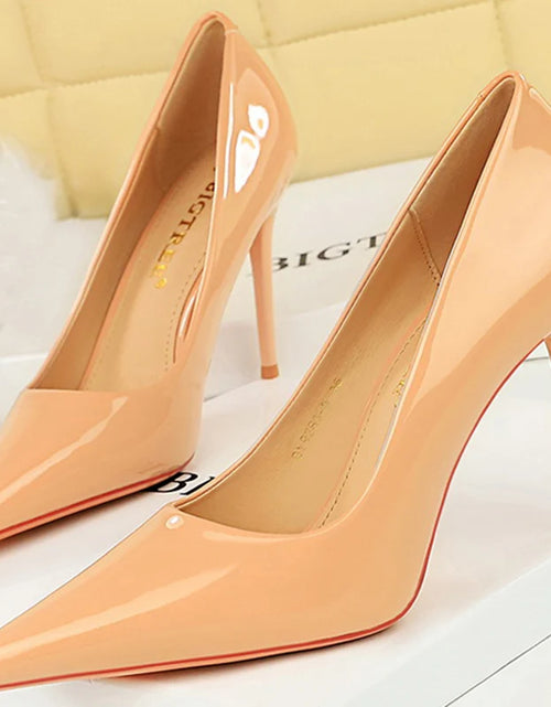 Load image into Gallery viewer, Timeless Elegance: 9.5cm Glossy Stiletto Heels for Every Occasion
