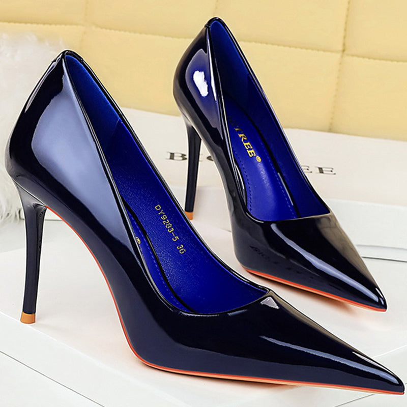 Timeless Elegance: 9.5cm Glossy Stiletto Heels for Every Occasion