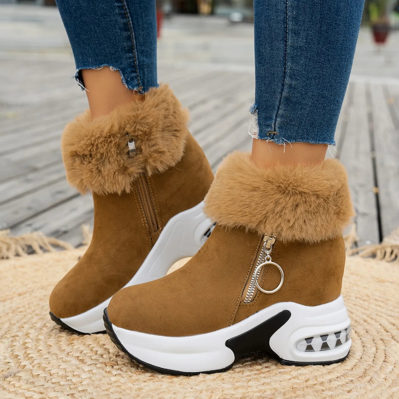 Cozy Luxe: Winter Warm Sneakers with Fluffy Comfort & Style