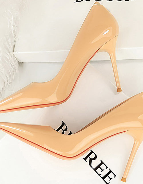 Load image into Gallery viewer, Timeless Elegance: 9.5cm Glossy Stiletto Heels for Every Occasion
