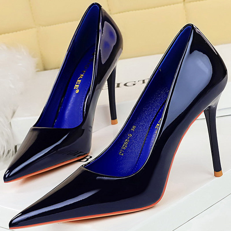 Timeless Elegance: 9.5cm Glossy Stiletto Heels for Every Occasion