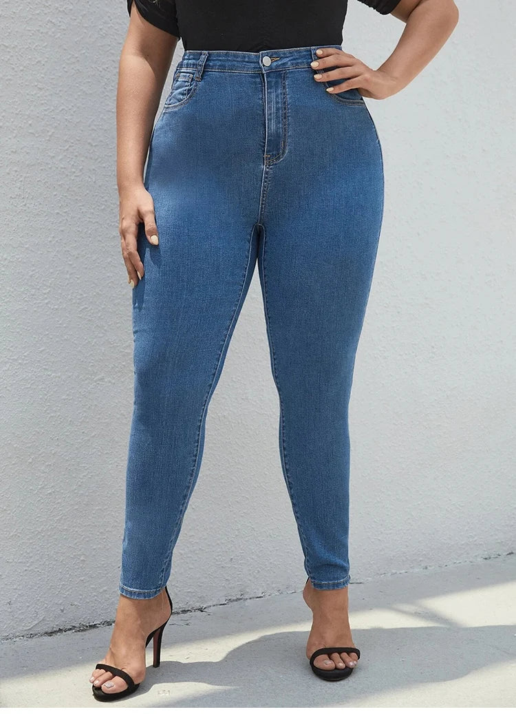 Plus-Size High-Waist Stretch Mom Jeans – Skinny Washed Denim for Women with 100kg+ Fit