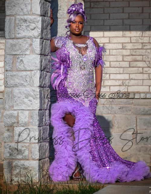 Load image into Gallery viewer, Diamond Elegance: Luxury Mermaid Prom Dress with Sequins, Crystals, and Feathers
