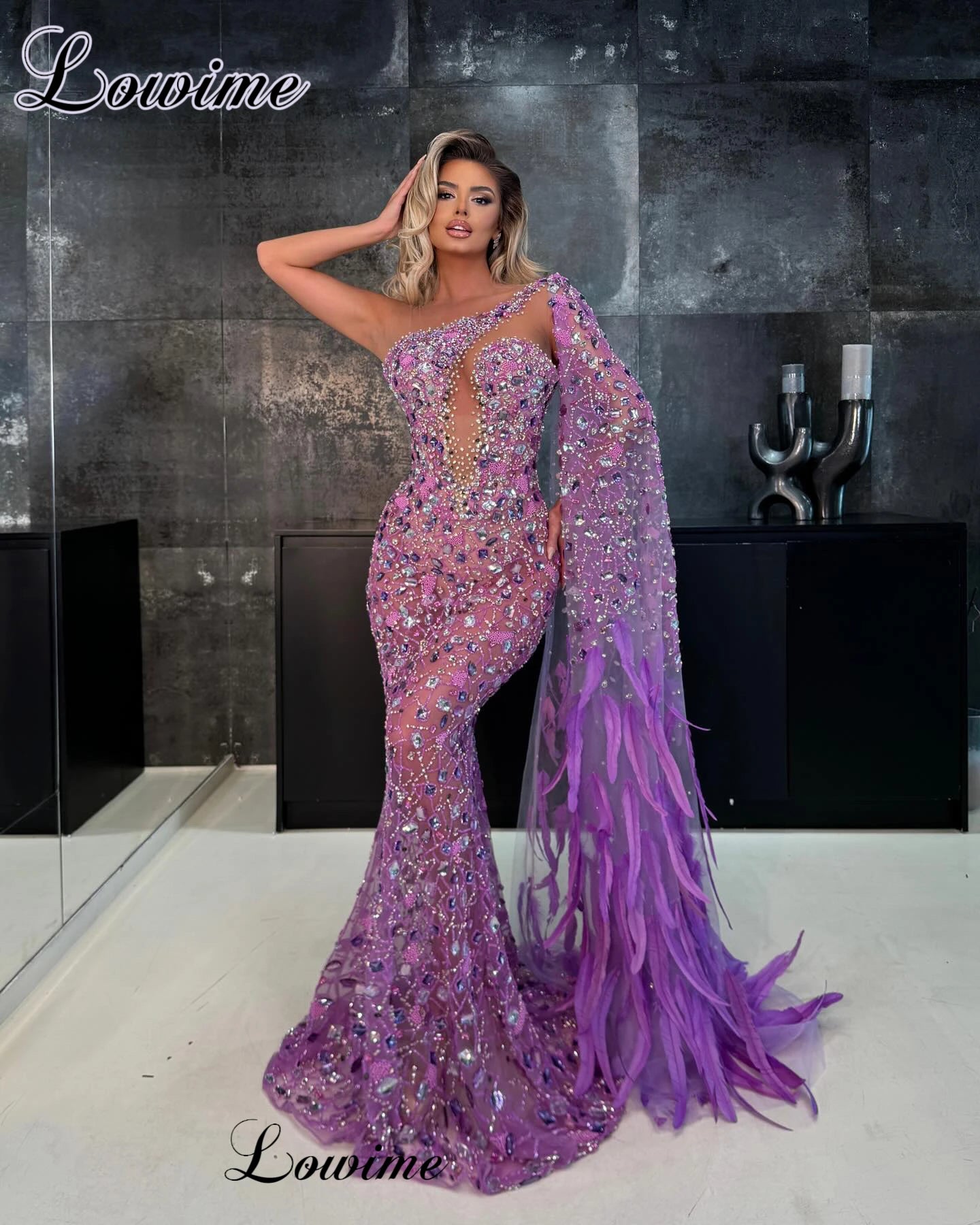 Luxury One-Shoulder Crystal Mermaid Evening Gown – Elegant Celebrity-Inspired Prom Dress