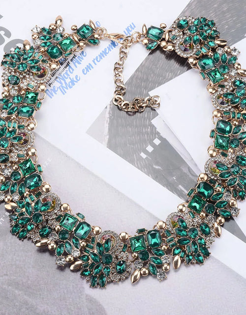 Load image into Gallery viewer, New Fashion Green Crystal Rhinestone Choker Necklace – Bold Statement Wedding Jewelry for Women
