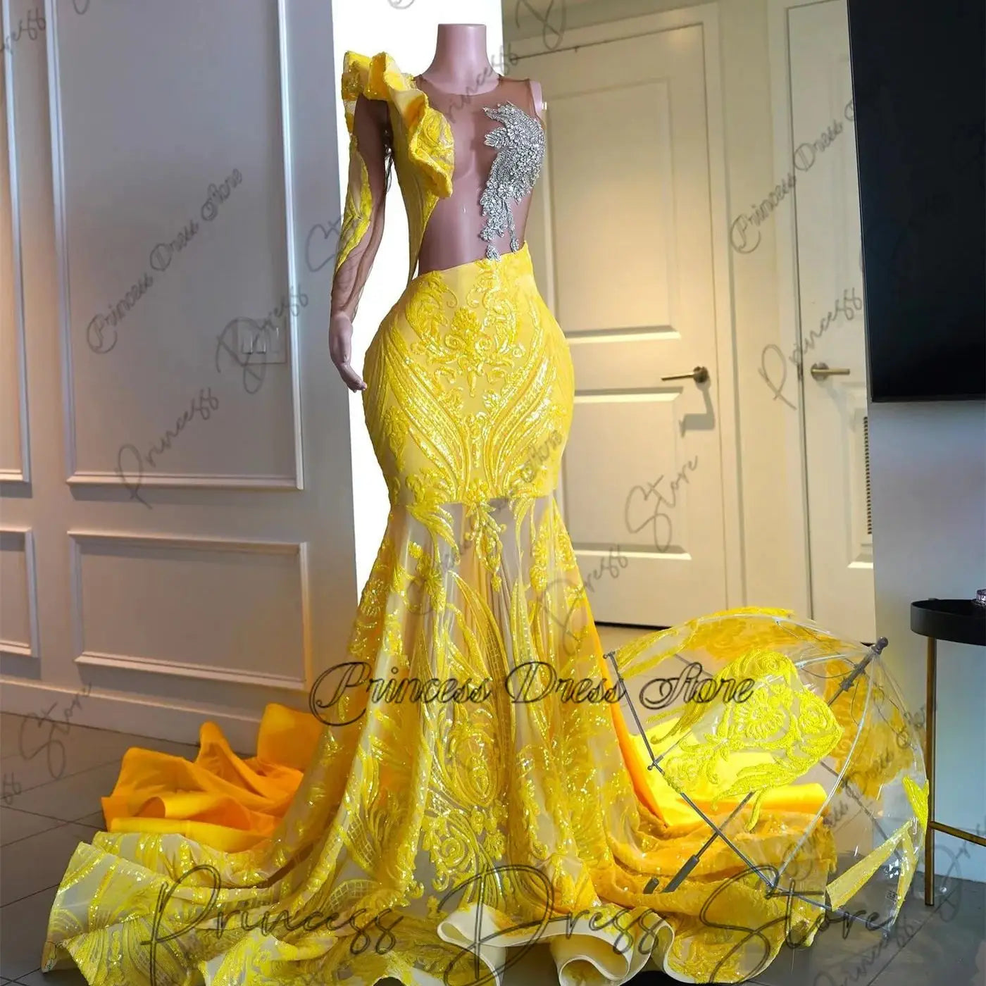 Luminous Grace: Shiny Lace Sequined Mermaid Gown with Rhinestonesns