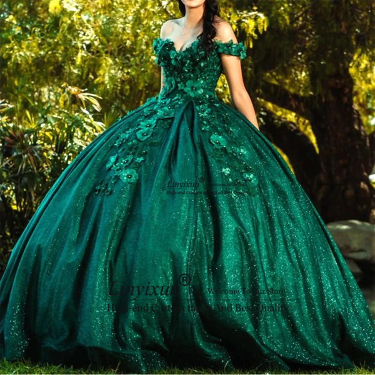 Emerald Princess: Sweet Off-Shoulder Quinceañera Ball Gown with Lace Appliques