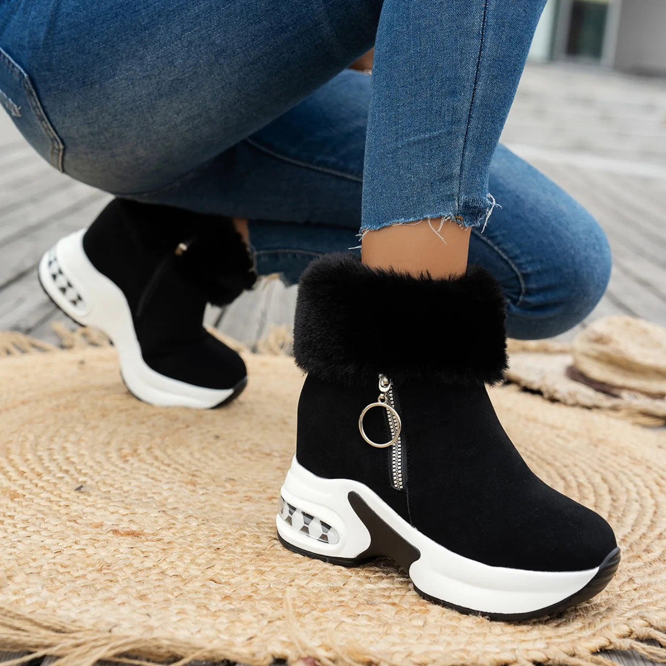 Cozy Luxe: Winter Warm Sneakers with Fluffy Comfort & Style