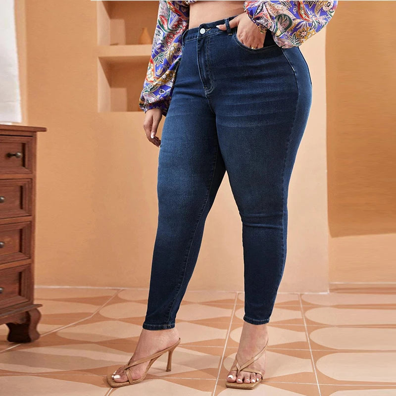 Plus-Size High-Waist Stretch Mom Jeans – Skinny Washed Denim for Women with 100kg+ Fit