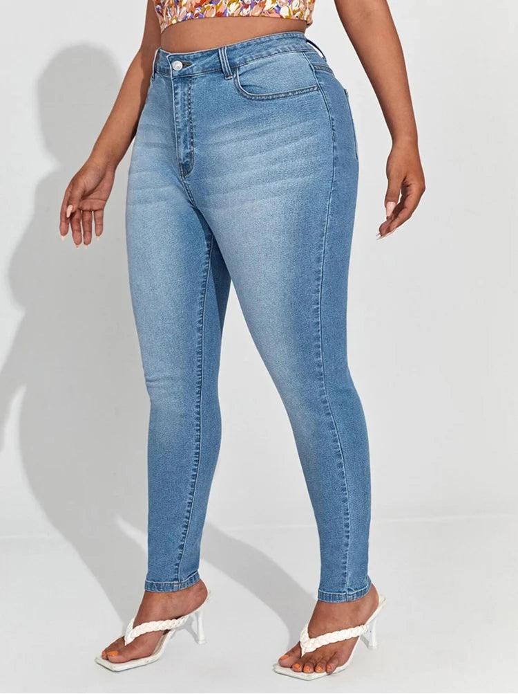 Plus-Size High-Waist Stretch Mom Jeans – Skinny Washed Denim for Women with 100kg+ Fit