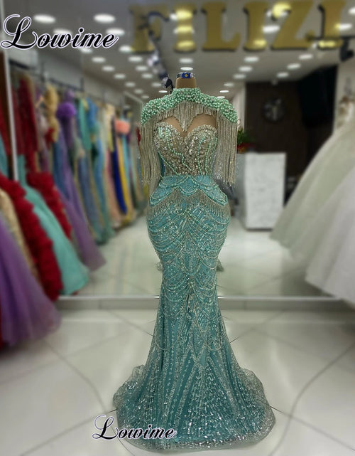 Load image into Gallery viewer, Mint Green Two-Piece Mermaid Gown – Luxury Crystal-Embellished Evening Dress
