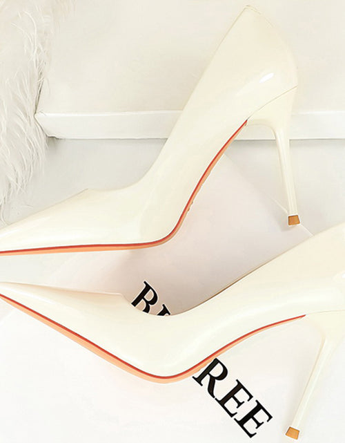 Load image into Gallery viewer, Timeless Elegance: 9.5cm Glossy Stiletto Heels for Every Occasion
