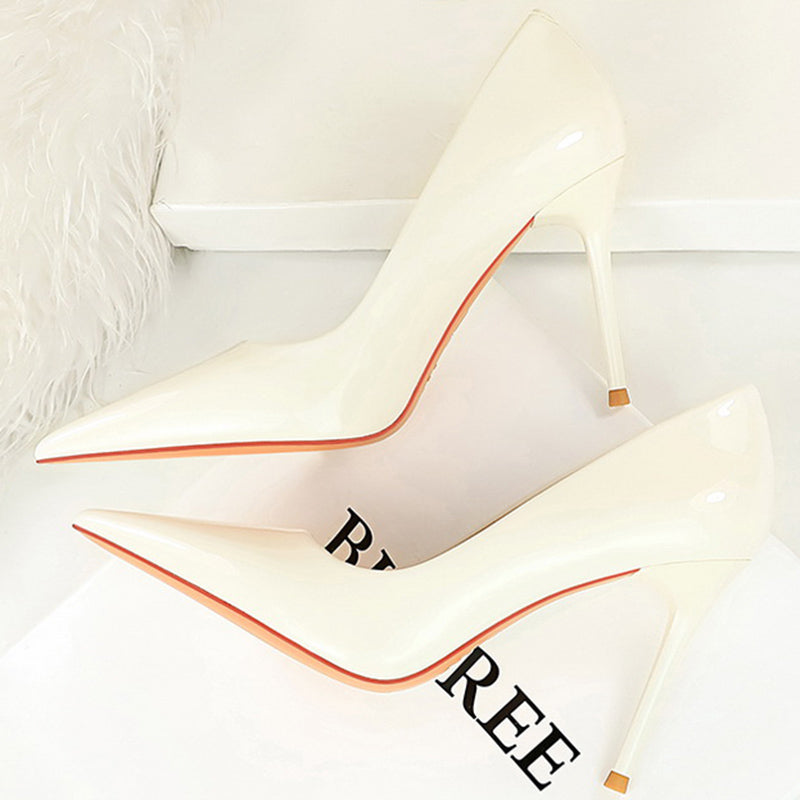 Timeless Elegance: 9.5cm Glossy Stiletto Heels for Every Occasion