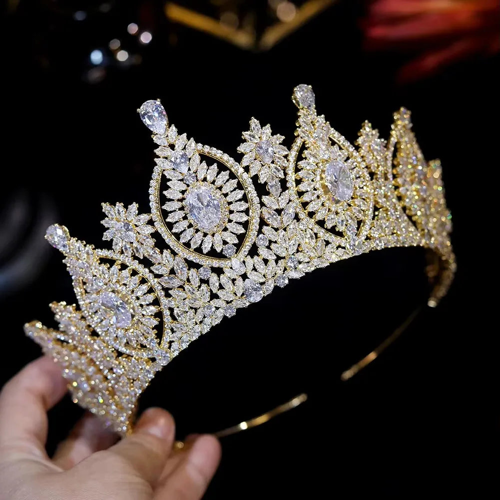 Regal Elegance Luxury Bridal Crown – Cubic Zirconia Crystal Queen Tiara for Weddings & Prom