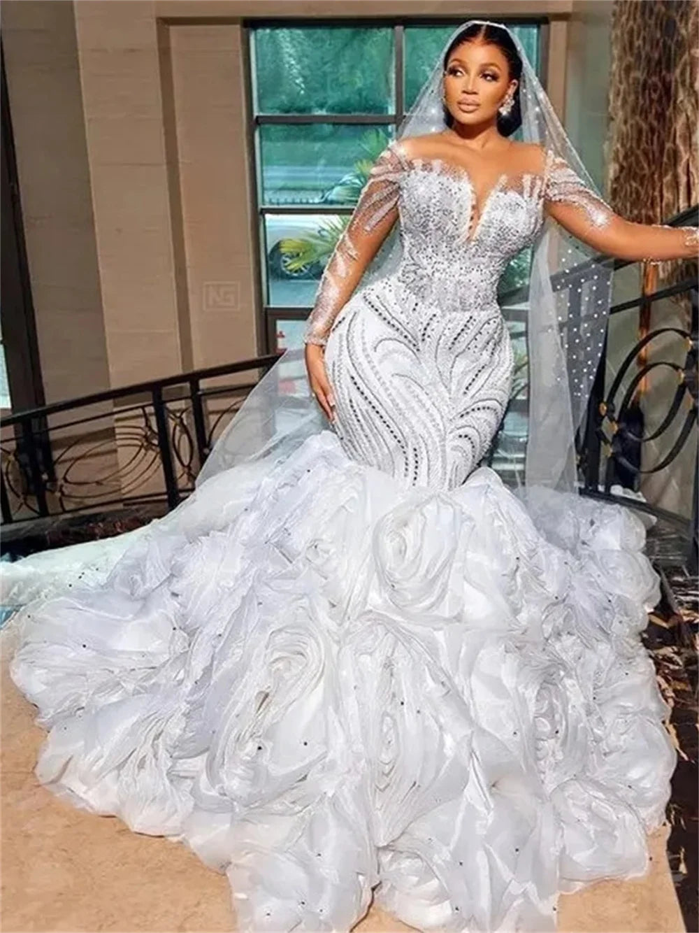 Timeless Elegance – Sexy Off-Shoulder Long-Sleeved Mermaid Wedding Dress